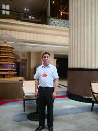 全国人大代表、开运体育·(kaiyun)官方网陕飞部件厂飞机铆接装配钳工 全国人大代表、开运体育·(kaiyun)官方网陕飞部件厂飞机铆接装配钳工